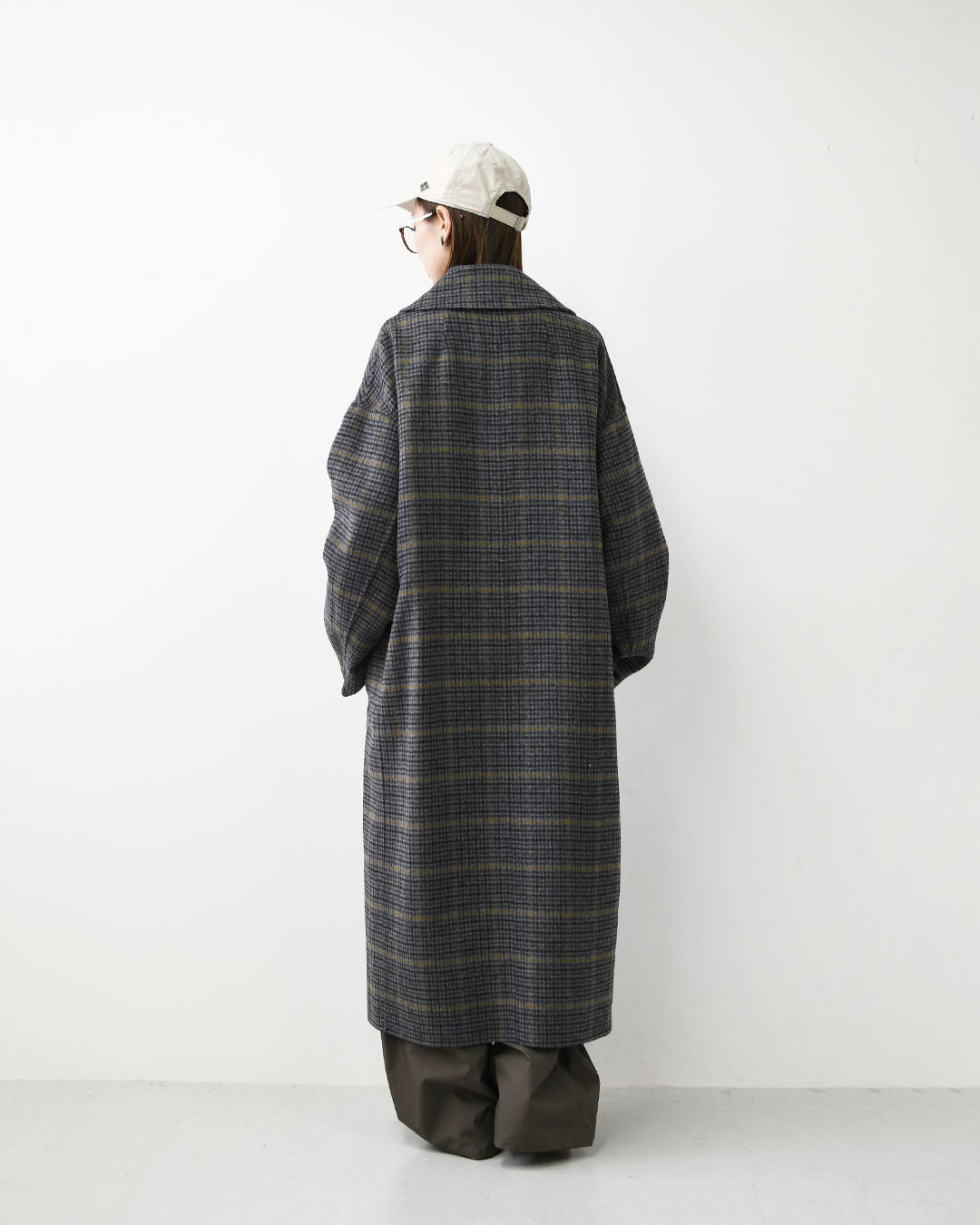 LE GLAZIK [ル・グラジック] W Lamb Wool Rever Double-Breasted Coat [LG-A0451ROB] ラムウールリバー ダブルブレストコート・ロングコート・ダブルブレストコート・テーラードカラー・ストレートシルエット・ラムウール・LADY'S [2026AW]