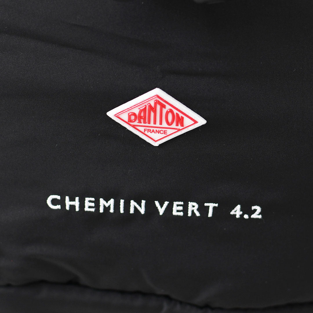 DANTON [ダントン] Polyester Taffeta Sling Bag -CHEMIN VERT 4.2- [CHEMIN VERT 42] ポリエステルタフタ スリングバッグ・シュマン・ヴェール 4.2・ボディバッグ・ポリエステルタフタ・ショルダーバッグ・MEN'S / LADY'S [2026AW]