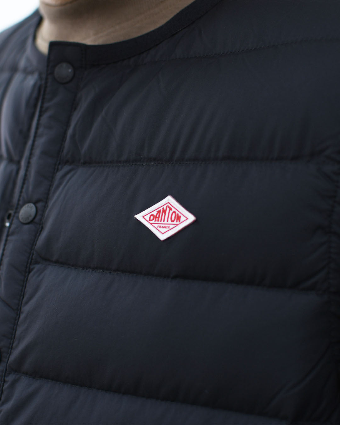 DANTON [ダントン] M NYLON TAFFETA INNER DOWN CREWNECK VEST [DT-A0026 RRT] ナイロンタフタインナーダウンクルーネックベスト・インナーダウン（羽毛）インナーベスト・ナイロンベスト・アウター・防寒・MEN'S [2026AW]