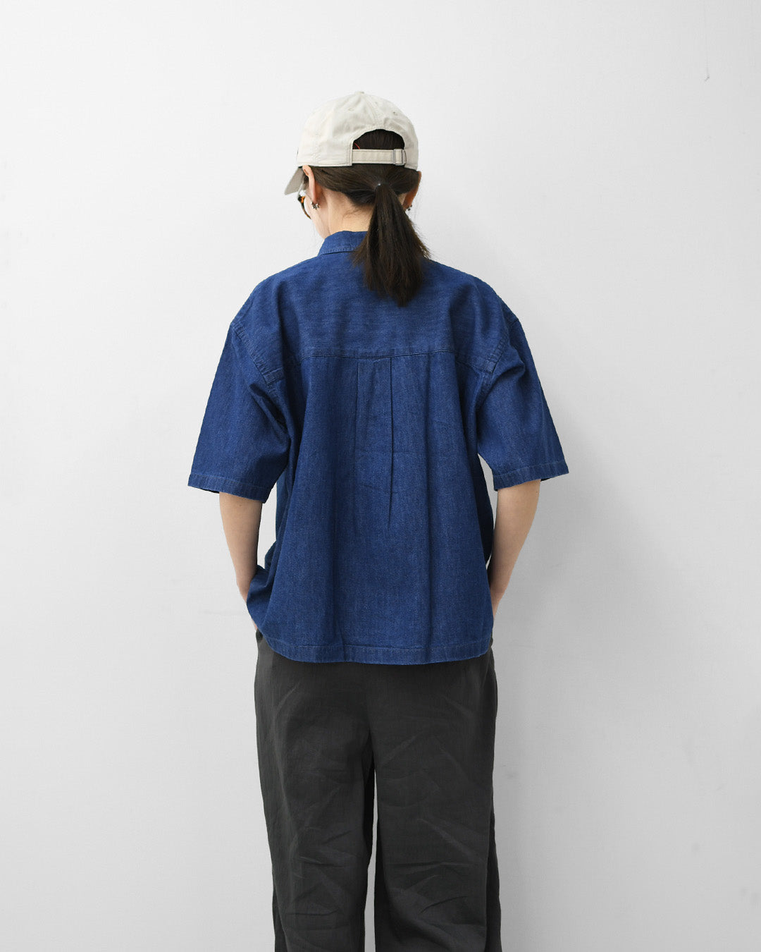 DANTON [ダントン] B.D. SHORT SHIRT S/S [DT-B0443DUG] B.D.ショートシャツ ショートスリーブ・デニムシャツ・ライトデニムシャツ・ダンガリーシャツ・ボタンダウンシャツ・半袖シャツ・ゆったりシルエット・LADY'S [2026SS]