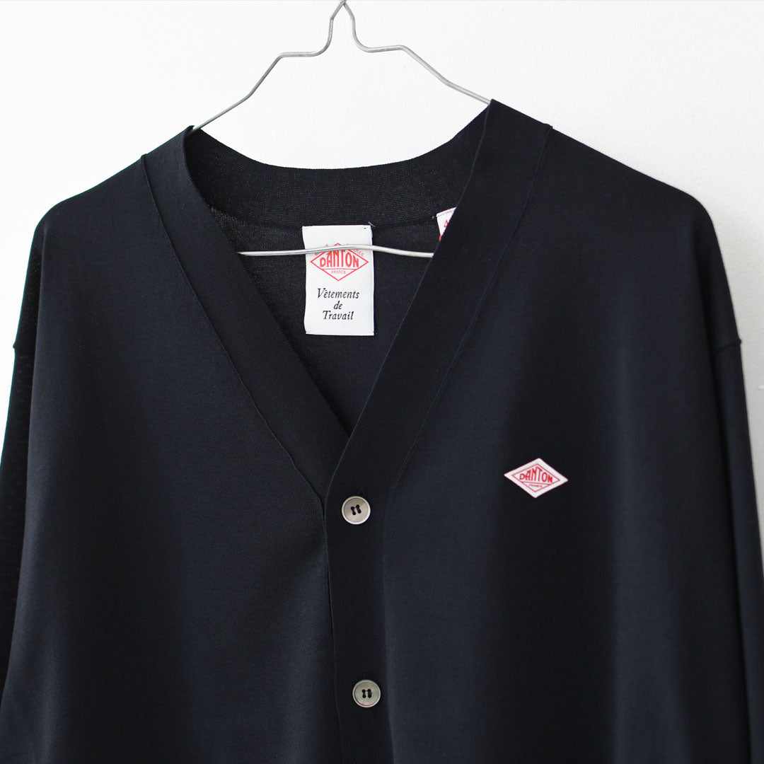 DANTON [ダントン] M Jersey Knit V-Neck Cardigan [DT-D0138YSD] ジャージーニットVネックカーディガン・ニットカーディガン・Vネックカーディガン・ハイゲージニット・シンプル・ロゴ・MEN'S [2026SS]