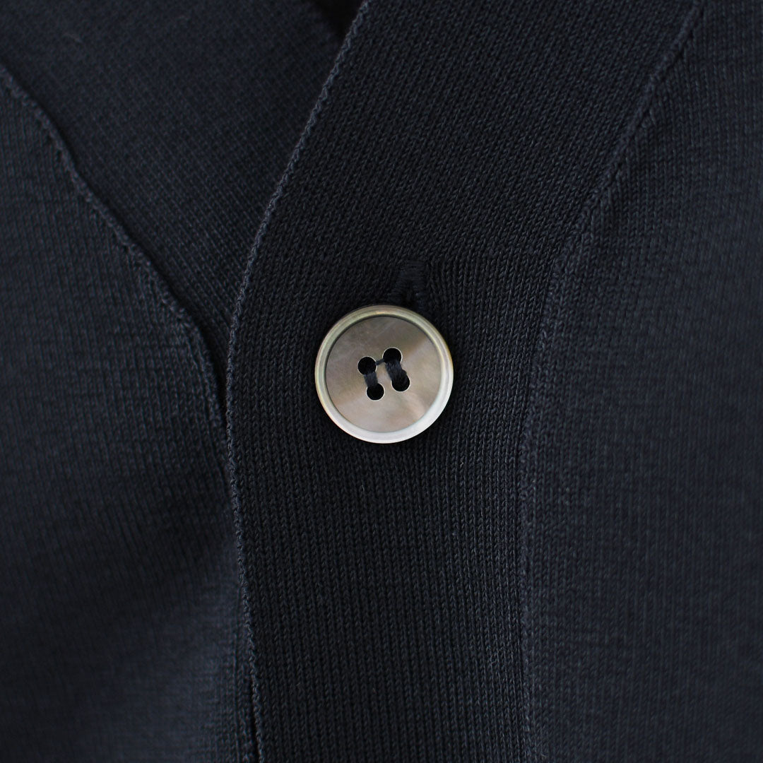 DANTON [ダントン] M Jersey Knit V-Neck Cardigan [DT-D0138YSD] ジャージーニットVネックカーディガン・ニットカーディガン・Vネックカーディガン・ハイゲージニット・シンプル・ロゴ・MEN'S [2026SS]