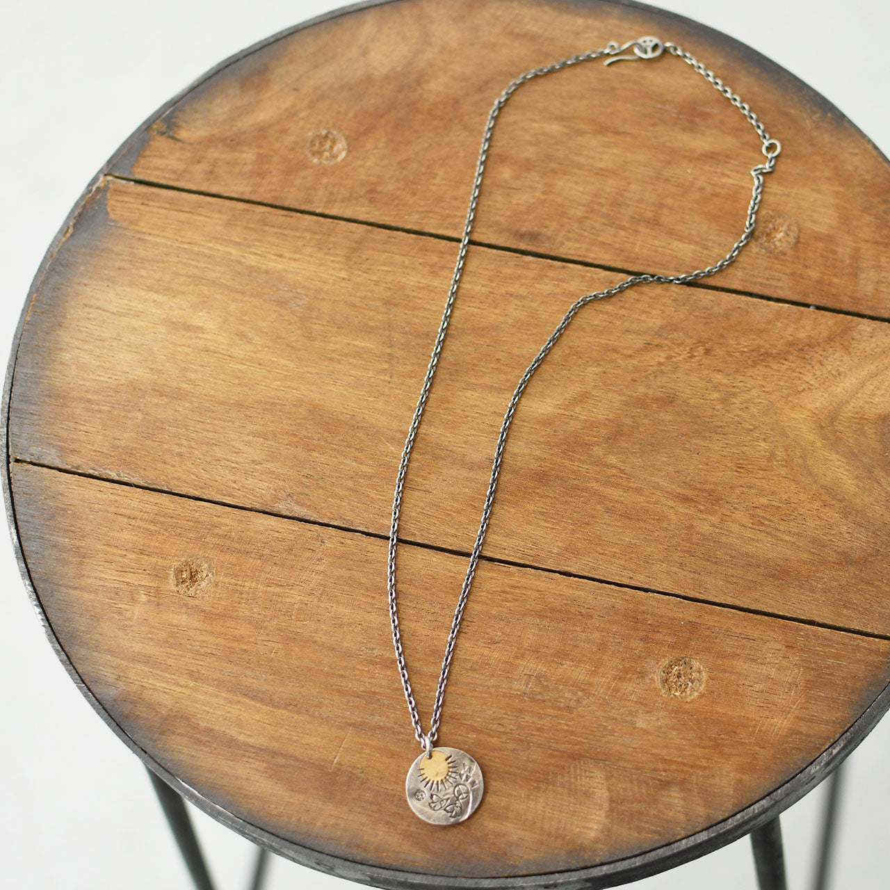 Sunku 39 [サンク] Square Tuquoise Necklase [SK-017] ラブ＆ピースプレートネックレス [2025SS]
