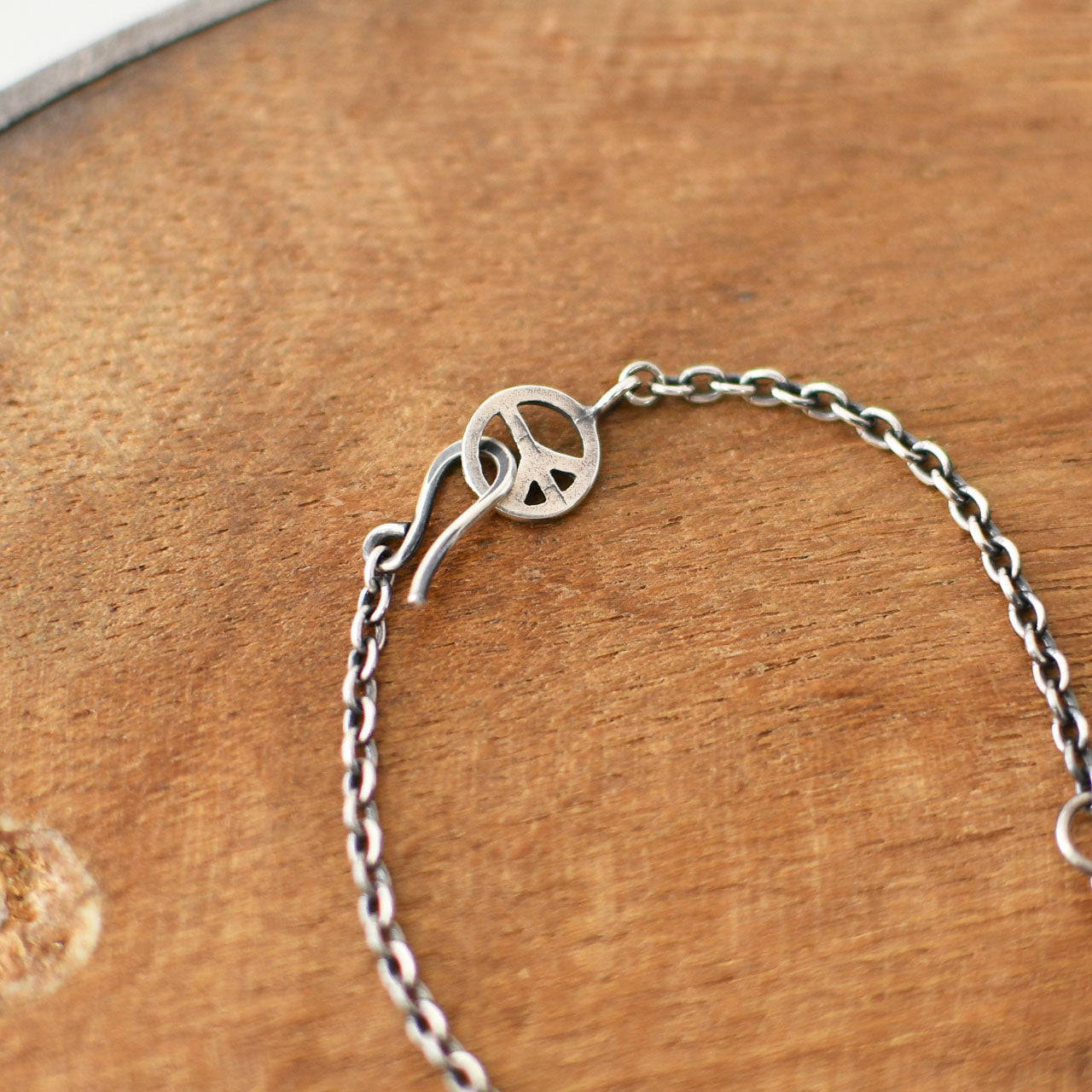 Sunku 39 [サンク] Square Tuquoise Necklase [SK-017] ラブ＆ピースプレートネックレス [2025SS]