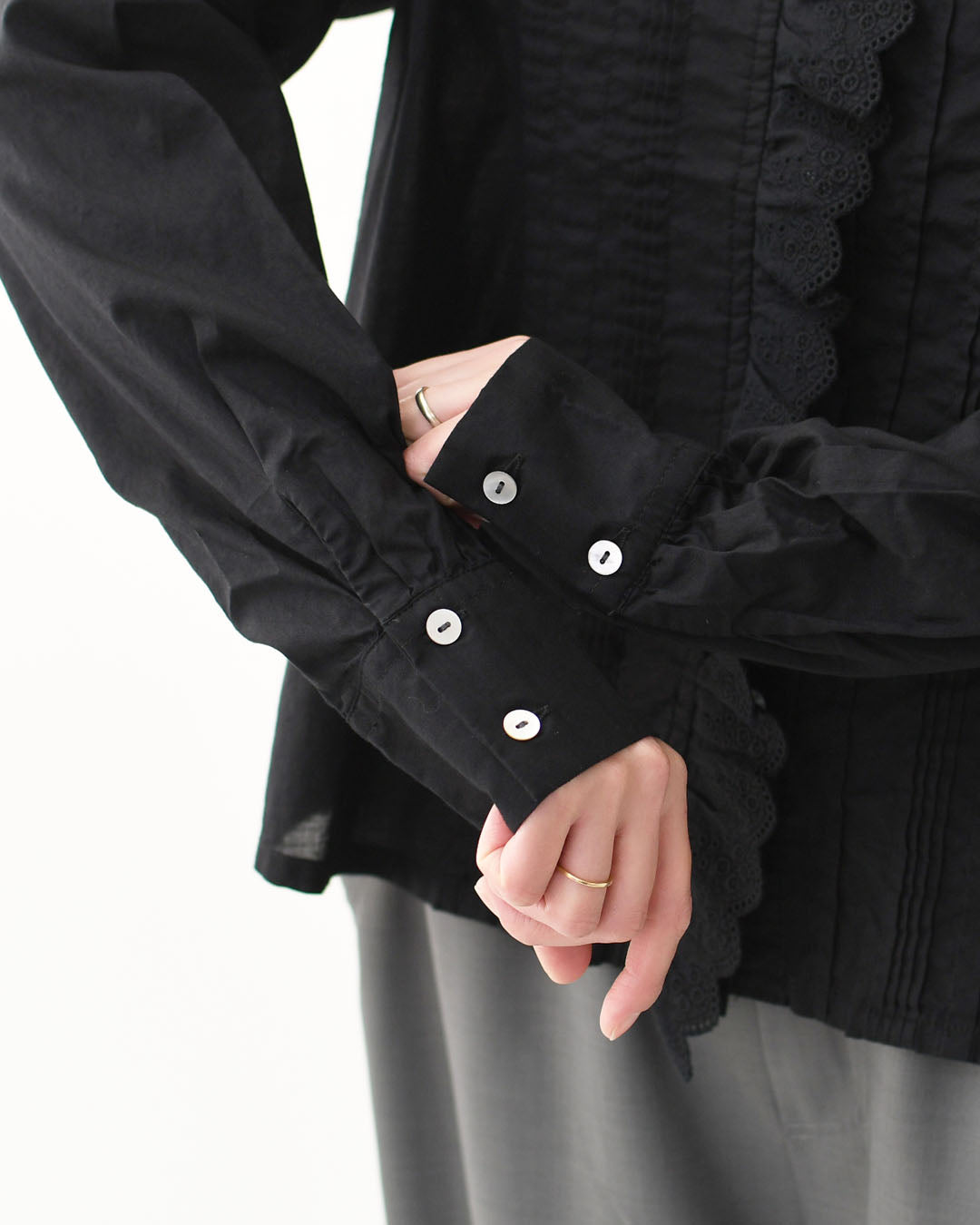 MidiUmi [ミディウミ] pin tuck lace shirt [1-730078] ピンタックレースシャツ・LADY'S[2026ss]