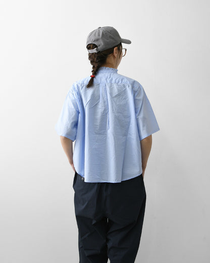 MidiUmi [ミディウミ] h/s front half frill shirt  [2-730183] ハーフスリーブフロントハーフフリルシャツ・半袖シャツ・ハーフスリーブデザイン・フリルシャツ・無地・シンプル・カジュアル・きれいめ・LADY'S [2026SS]