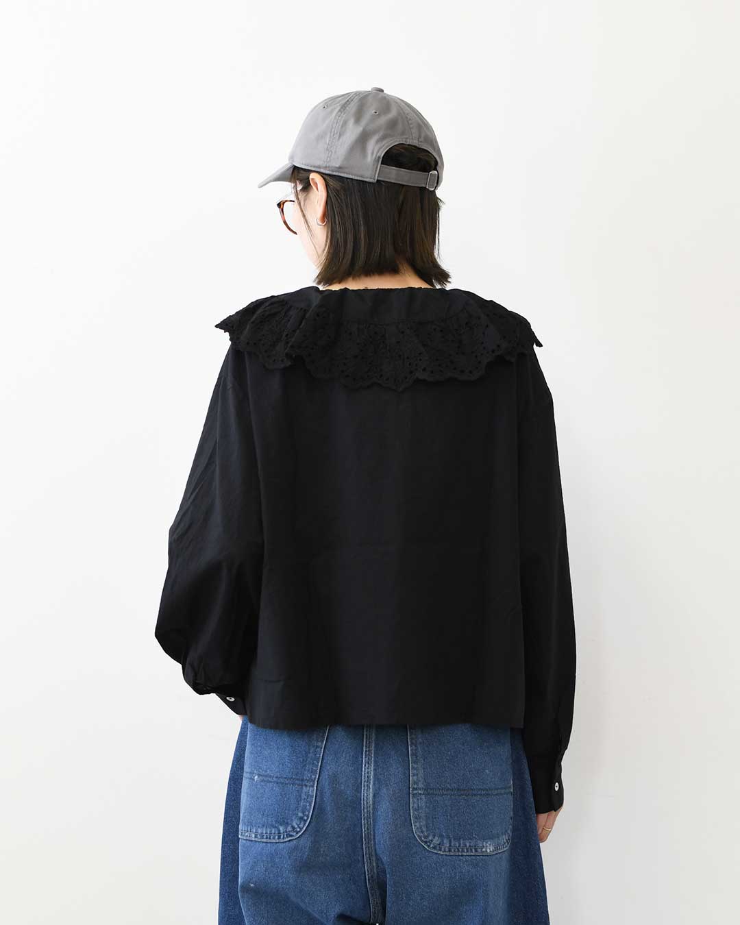 MidiUmi [ミディウミ] front raffle shirt [2-730232] フロントラッフルシャツ・シャツ・フリル・ワイドシルエット・無地・シンプル・LADY'S [2026AW]