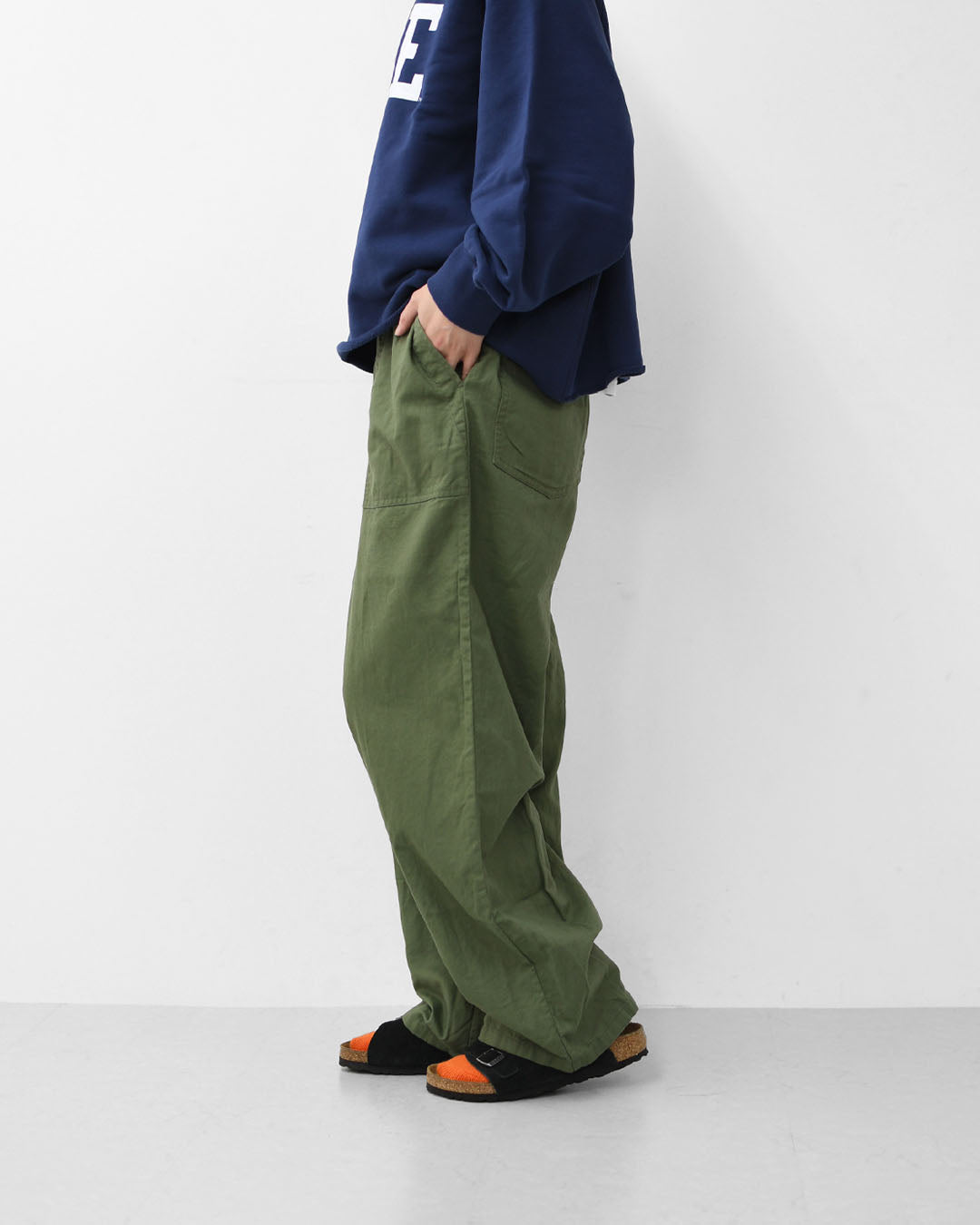 MidiUmi [ミディウミ] C/L baker PT [2-760059] コットンリネンベーカーパンツ・ワイド・ゆったり・ ストレートシルエット・柔らか素材・リラックス・LADY'S [2026AW]