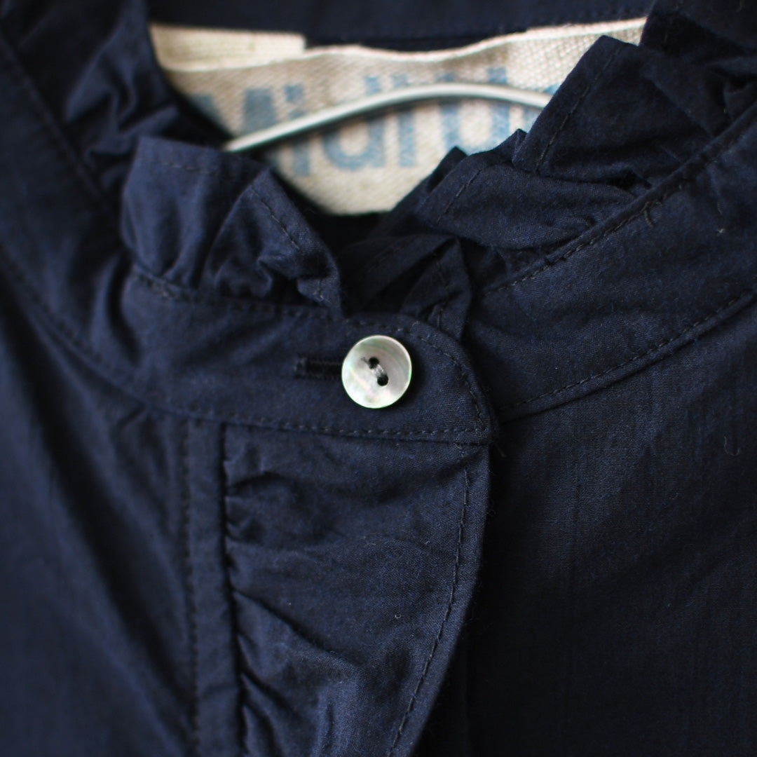 MidiUmi [ミディウミ] frill short shirt [3-730296] フリルショートシャツ・ヴィンテージライク・バンドカラー・無地・シンプル・LADY'S [2026AW]