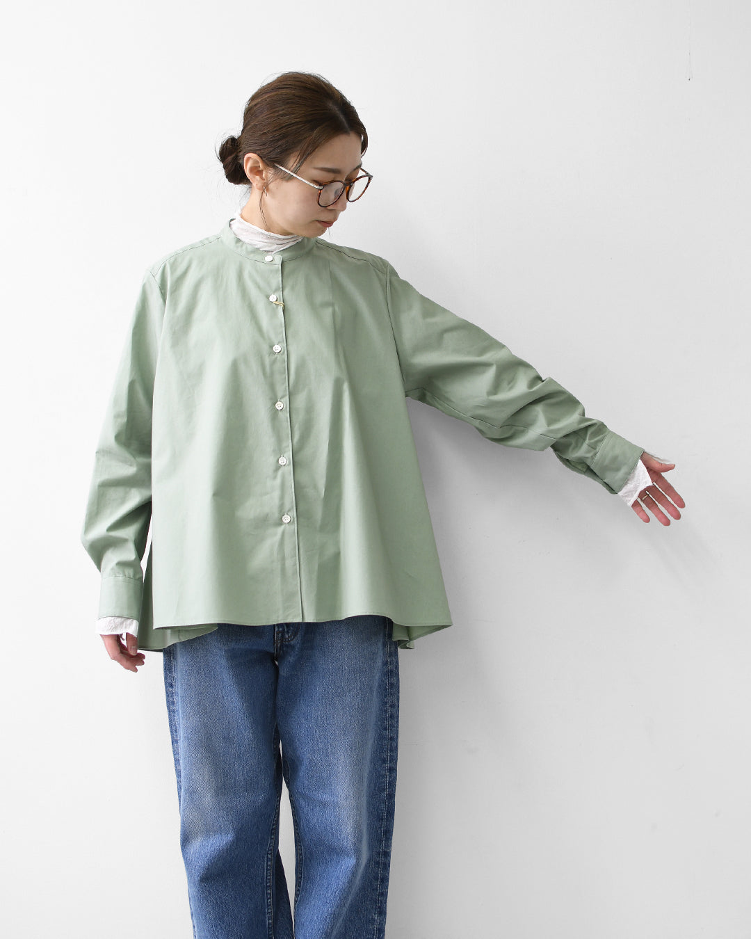 MidiUmi [ミディウミ] A line band collar shirt [3-73999661] Aラインバンドカラーシャツ・Aライン・バンドカラー・無地・シンプル・LADY'S [2026SS]