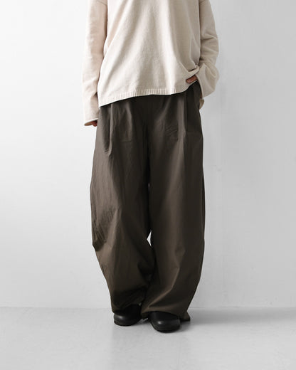 MidiUmi [ミディウミ] wide tuck PT  [3-760277] ワイドタックパンツ・ワイド・ゆったり・ ストレートシルエット・リラックス・LADY'S [2026AW]
