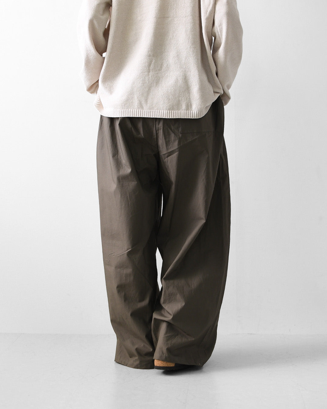 MidiUmi [ミディウミ] wide tuck PT  [3-760277] ワイドタックパンツ・ワイド・ゆったり・ ストレートシルエット・リラックス・LADY'S [2026AW]