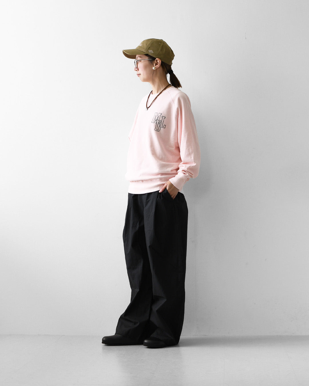 MidiUmi [ミディウミ] wide tuck PT  [3-760277] ワイドタックパンツ・ワイド・ゆったり・ ストレートシルエット・リラックス・LADY'S [2026AW]