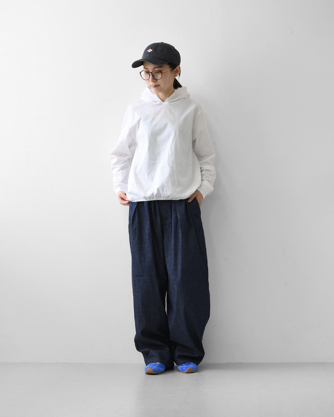 MidiUmi [ミディウミ] denim wide tuck PT  [3-760282] デニムワイドタックパンツ・ワイド・ゆったり・ ストレートシルエット・リラックス・LADY'S [2026AW]