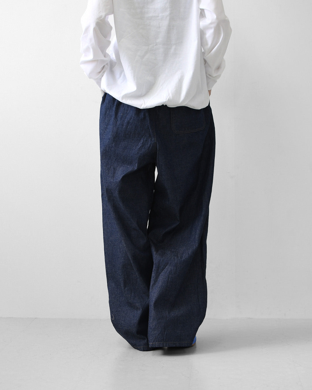 MidiUmi [ミディウミ] denim wide tuck PT  [3-760282] デニムワイドタックパンツ・ワイド・ゆったり・ ストレートシルエット・リラックス・LADY'S [2026AW]