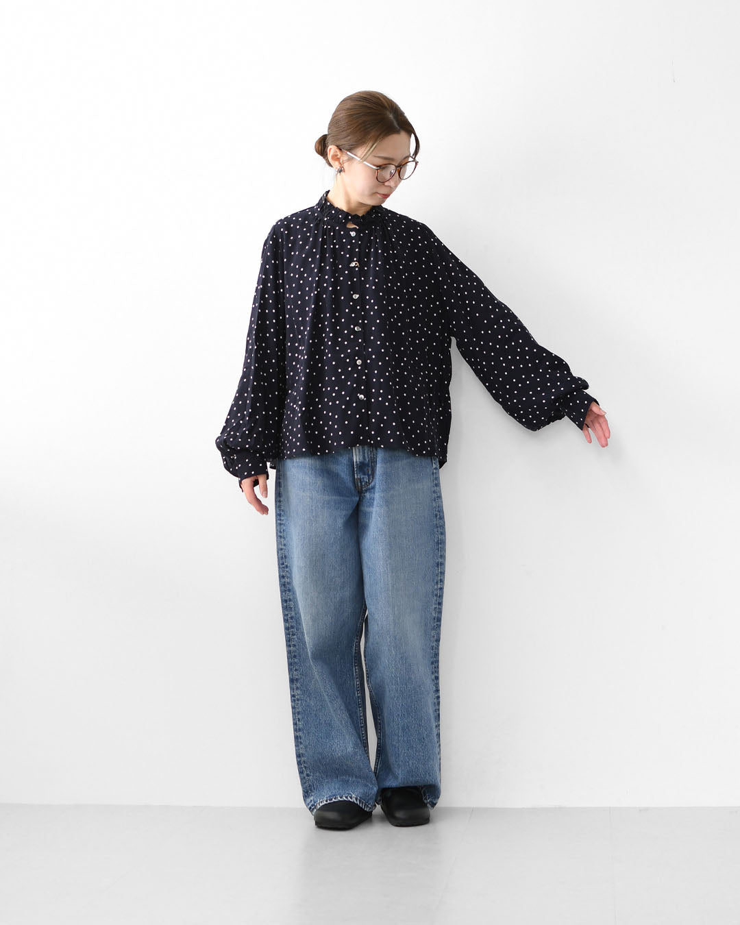 MidiUmi [ミディウミ] IPEKER print dots shirt [4-730006] イペカプリントドットシャツ・ブラウス・フリル襟・ドット柄・とろみシャツ・LADY'S [2025AW]