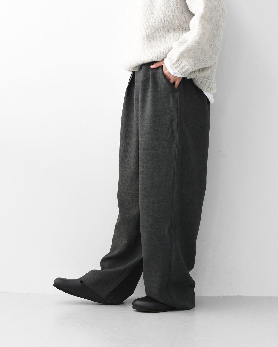 MidiUmi [ミディウミ] wide slacks PT  [4-760013] ワイドスラックスパンツ・ワイドシルエット・ゆったり・ シンプル・２タック・LADY'S[2026ss]