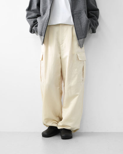 MICA&DEAL [マイカアンドディール] satin cargo pt [0125403346] サテンカーゴパンツ・サテン素材・光沢・上品・ルーズシルエット・ワイドシルエット・LADY'S [2025AW]