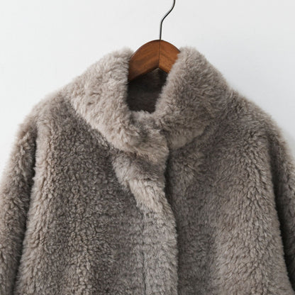 MICA&DEAL [マイカアンドディール] stand collar boa bz [0125406330] スタンドカラーボアブルゾン・フェイクファー素材・ルーズシルエット・冬コート・LADY'S [2025AW]