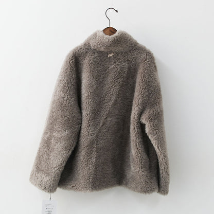 MICA&DEAL [マイカアンドディール] stand collar boa bz [0125406330] スタンドカラーボアブルゾン・フェイクファー素材・ルーズシルエット・冬コート・LADY'S [2025AW]