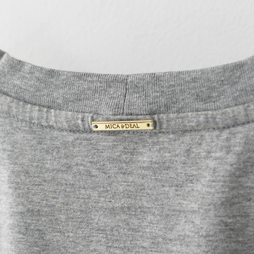 MICA&DEAL [マイカアンドディール] "CELIA"ロゴロングT-shirt [012540930] セリアロゴロングTシャツ・ゆったりシルエット・カットソー・長袖・長T・キレイめ・LADY'S [2025AW]