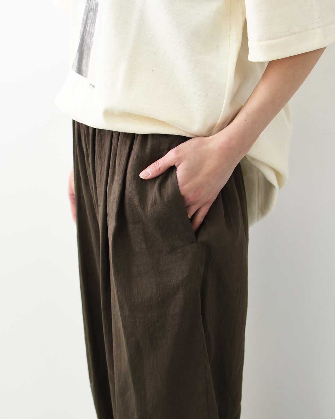 MICA&DEAL [マイカアンドディール] sheer wide pt [0126203108] シアーワイドパンツ・イージーパンツ・タックパンツ・上品・ルーズシルエット・ワイドシルエット・LADY'S [2026SS]
