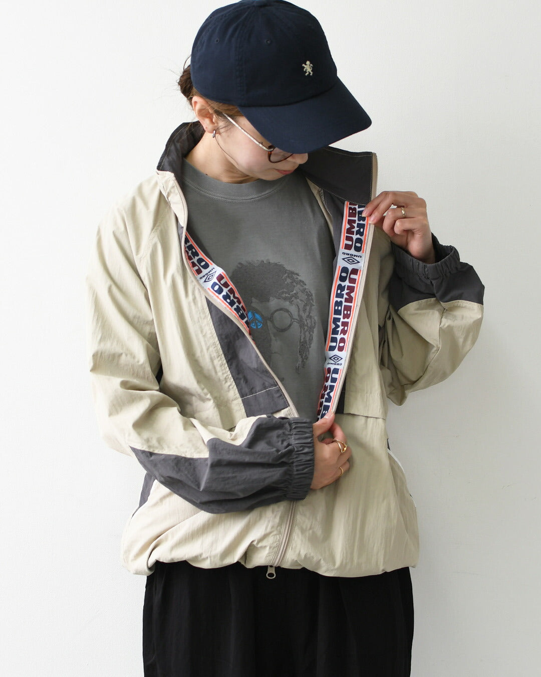 MICA&DEAL [マイカアンドディール] UMBRO collabo bi-color bz [0126306110] アンブロコラボバイカラービーズ・ジャケット・ナイロン製・防寒・アウター・コラボ商品・LADY'S [2026SS]