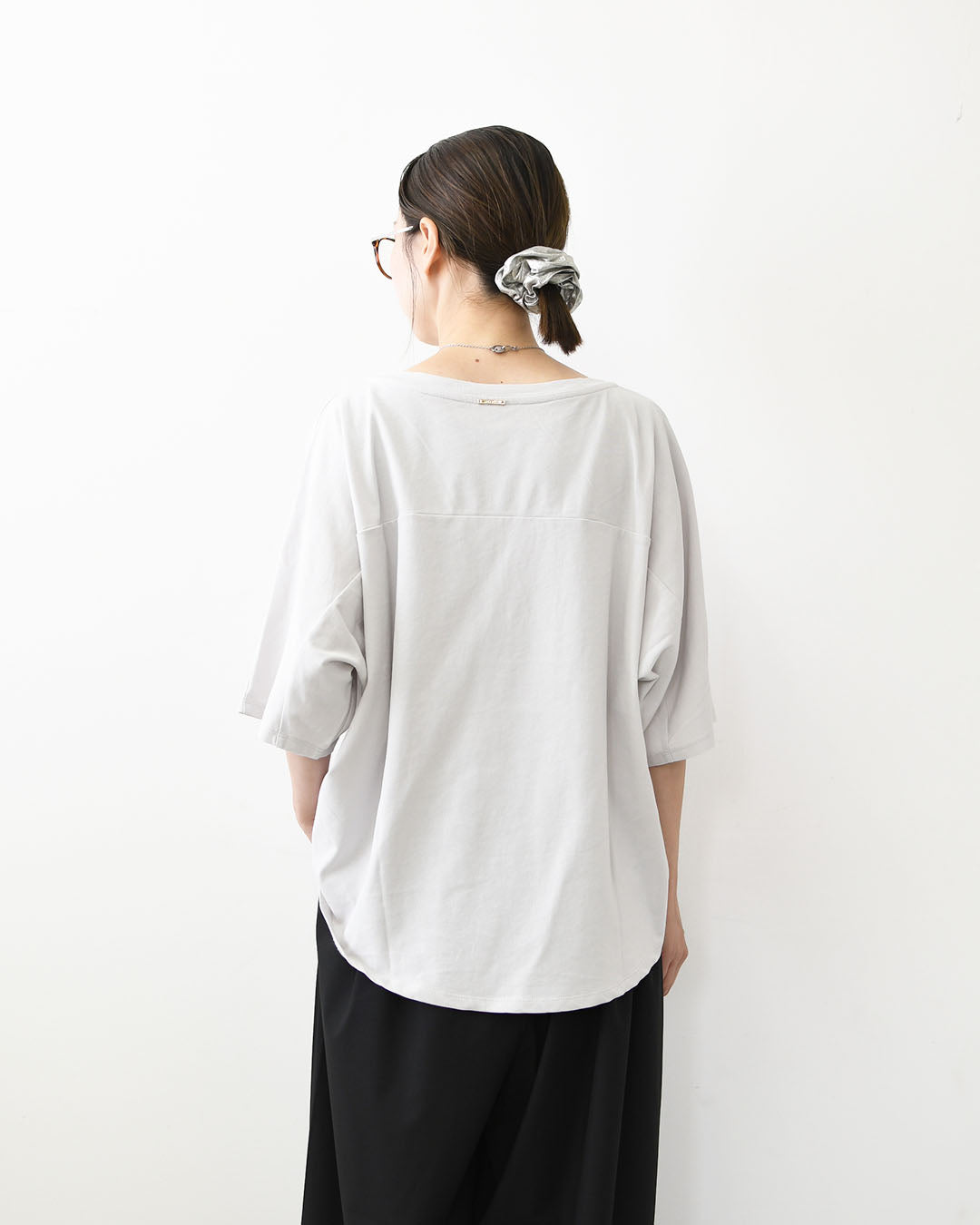 MICA&DEAL [マイカアンドディール] "MADISON" print Tee [0126309064] プリントティー・ゆったりシルエット・カットソー・七分袖・キレイめ・LADY'S [2026AW]