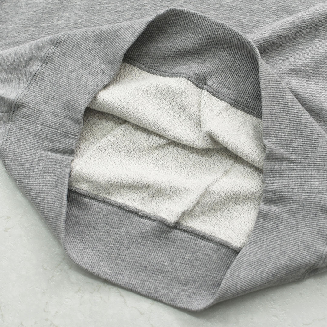 MICA&DEAL [マイカアンドディール] MDL flock pt sweat [0126309089] MDL フロッキーロゴプリントスウェット・裏毛スウェット・ナチュラル・ルーズ・プリント・LADY'S [2026AW]