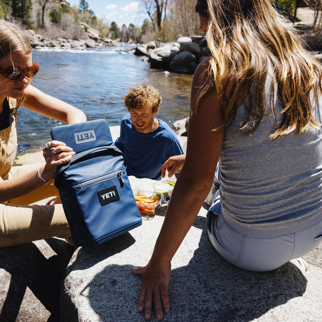 YETI [イエティ] DAYTRIP 6L INSULATED LUNCH BAG [80171127] デイトリップ 6L インシュレーテッド ランチ ボックス・収納アクセサリー・ソフトボックス・アウトドア・キャンプ・MEN'S / LADY'S [2026AW]