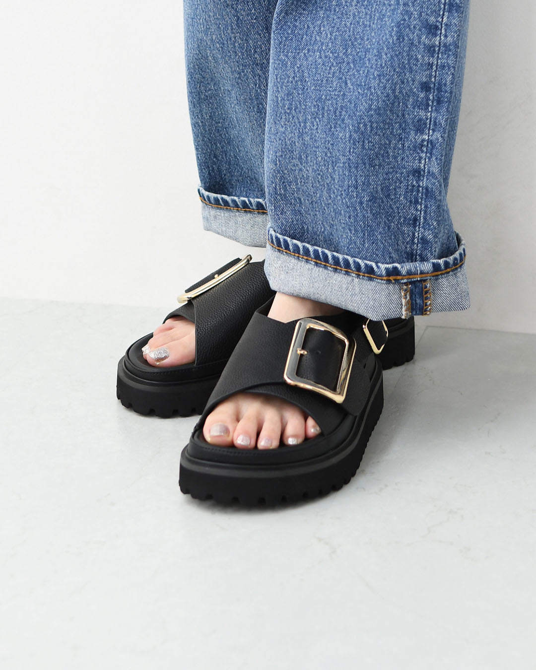 MOHI [モヒ] Grain Leather BIG Buckle Strap Platform Sandals [2024-3-MA] レザービッグバックルバックストラッププラットフォームサンダル・フラットサンダル・パンプス・歩きやすい・カジュアル・LADY'S [2026SS]