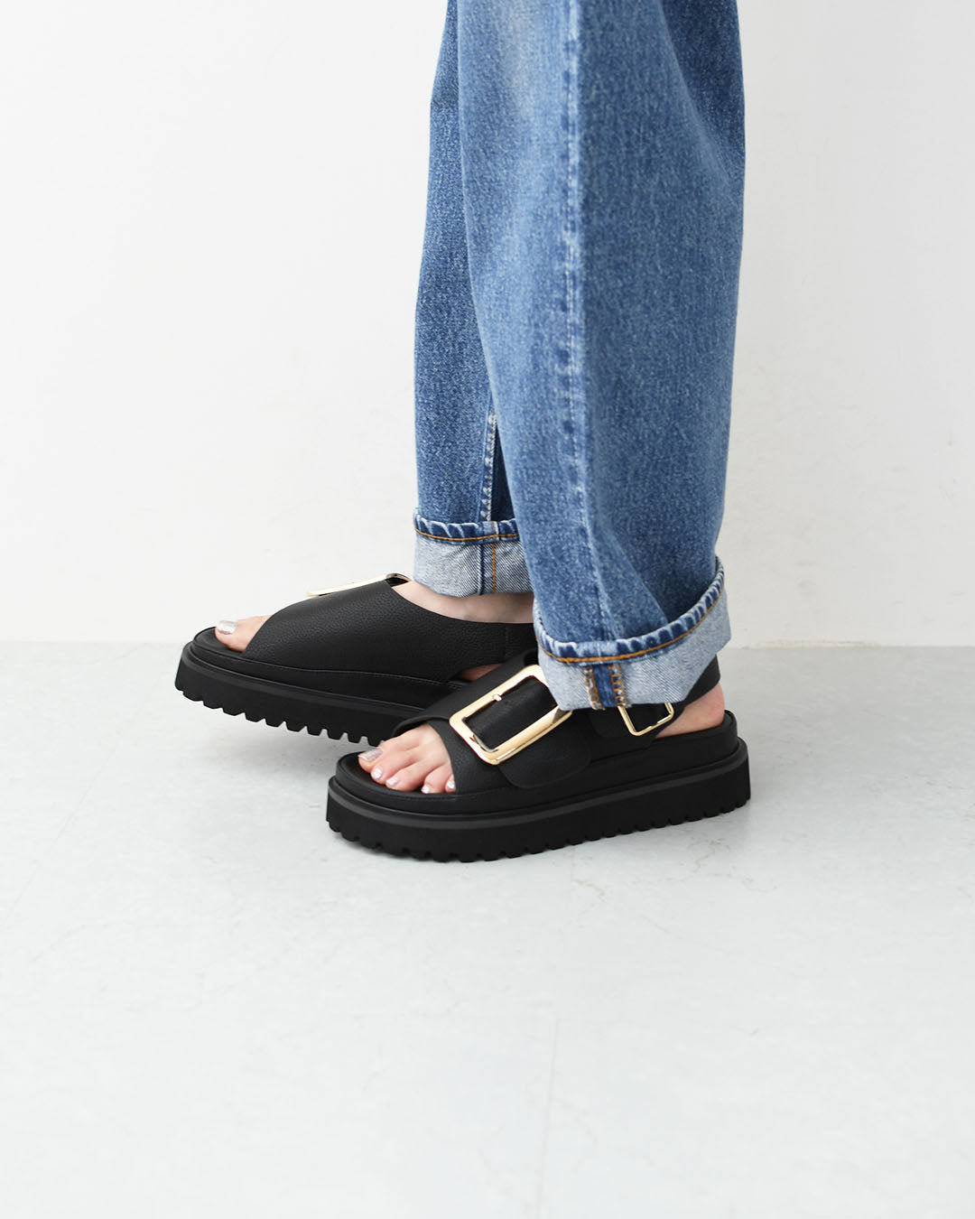 MOHI [モヒ] Grain Leather BIG Buckle Strap Platform Sandals [2024-3-MA] レザービッグバックルバックストラッププラットフォームサンダル・フラットサンダル・パンプス・歩きやすい・カジュアル・LADY'S [2026SS]