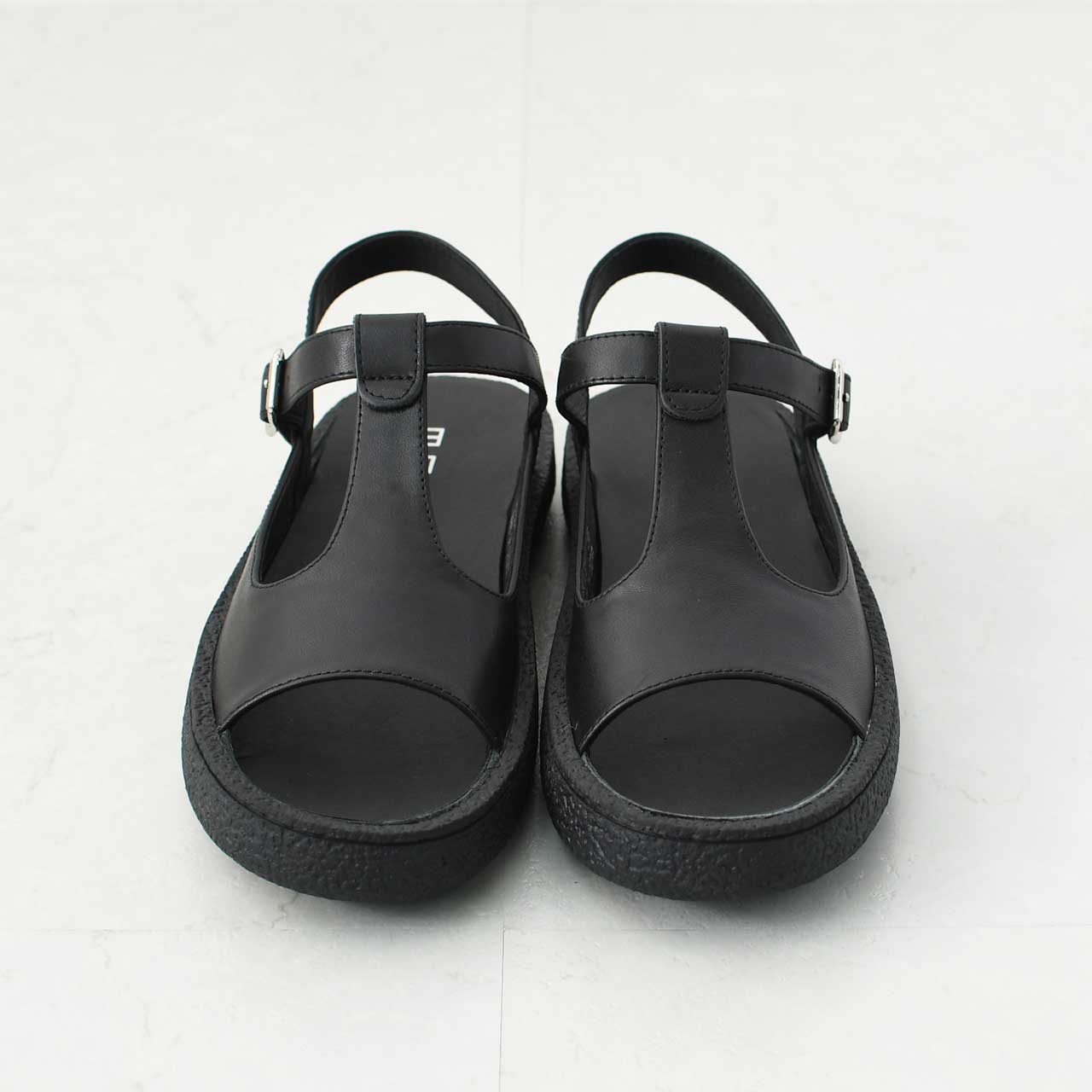 MOHI [モヒ]レザーTストラップ オープントゥ フラットシューズ -ALL BLACK- [GU2-8029-1BK] [2025SS]