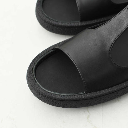 MOHI [モヒ]レザーTストラップ オープントゥ フラットシューズ -ALL BLACK- [GU2-8029-1BK] [2025SS]