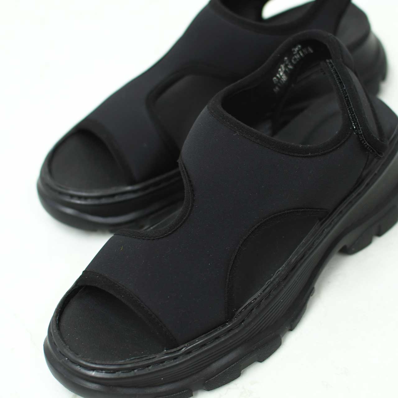 MOHI [モヒ] 厚底Tストラップ [GU2-8122-2] [2025SS]