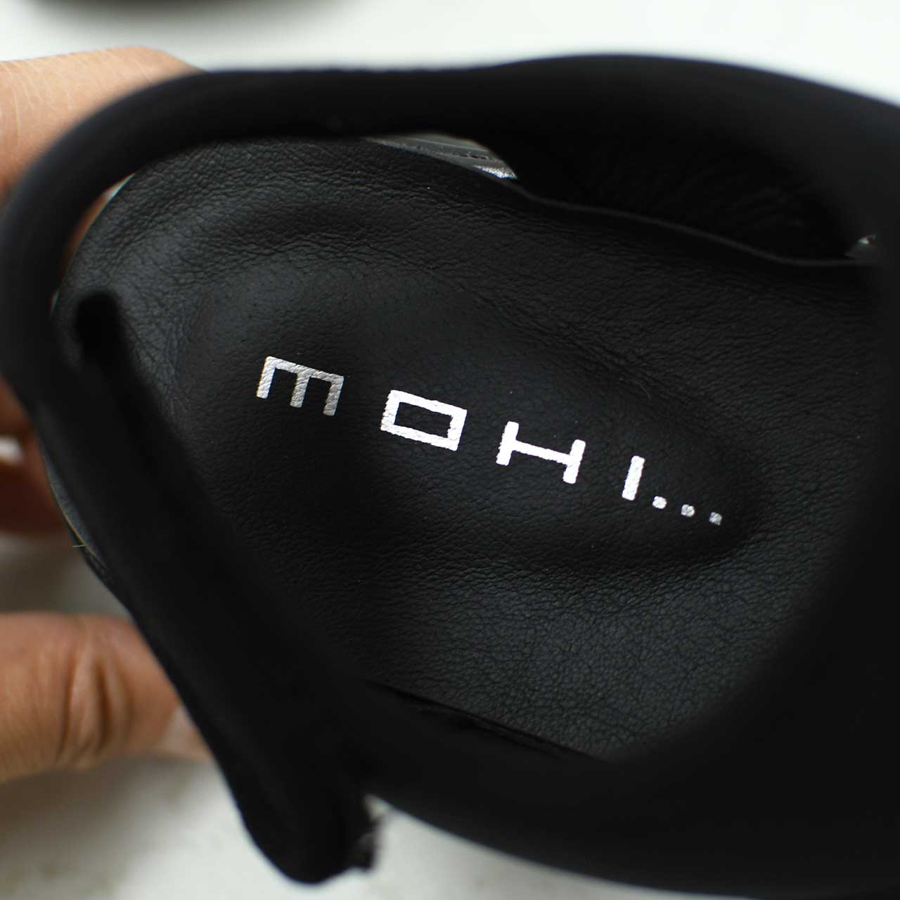 MOHI [モヒ] 厚底Tストラップ [GU2-8122-2] [2025SS]