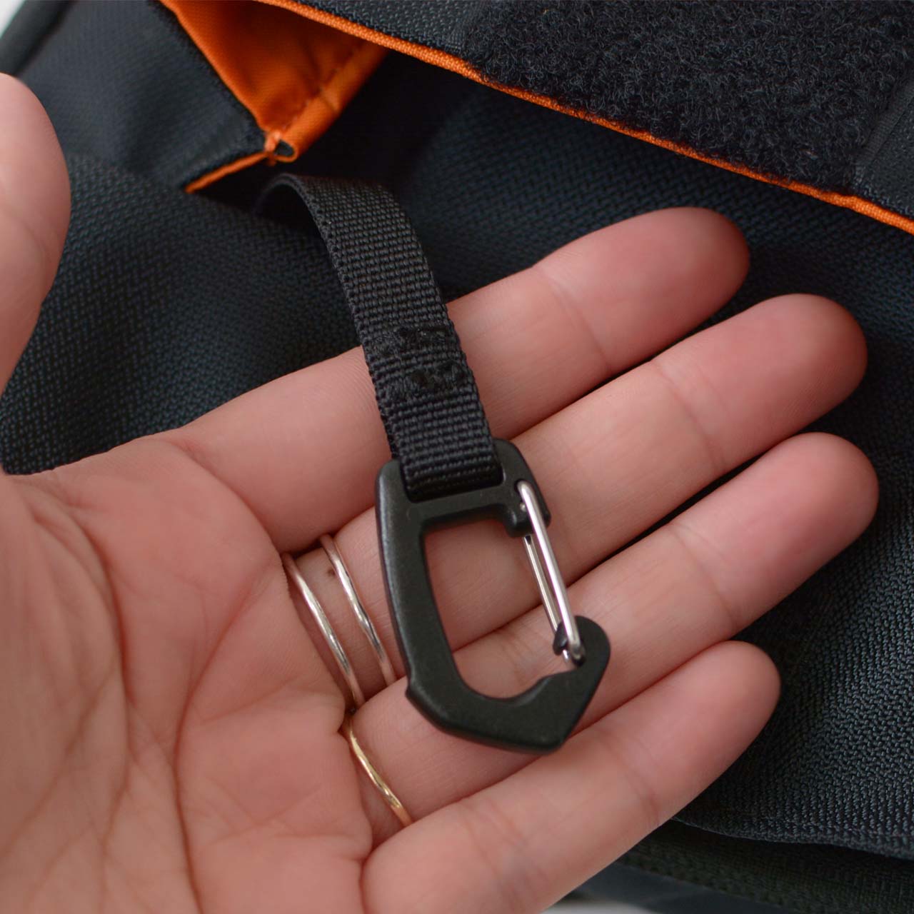 MYSTERY RANCH[ミステリーランチ] DISTRICT 4 [19761507-tw/BLACK] ディストリクト 4 [2025AW]