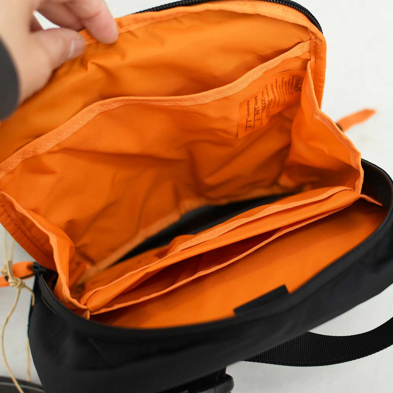 MYSTERY RANCH[ミステリーランチ] DISTRICT 4 [19761507-tw/BLACK] ディストリクト 4 [2025AW]