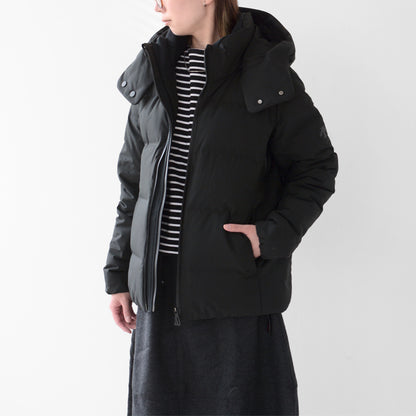 DESCENTE ALLTERRAIN [デサントオルテライン] MIZUSAWA DOWN JACKET “ANCHOR-L” [DU5FDJM2L] 水沢ダウン “アンカーハーフコート”・ダウンジャケット・LADY'S [2025AW]