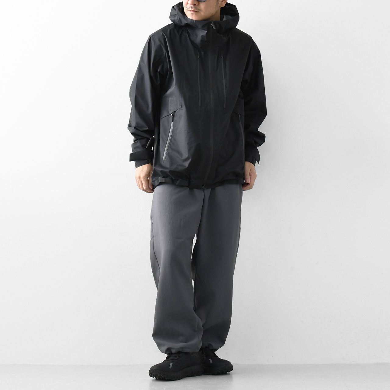 DESCENTE ALLTERRAIN [デサントオルテライン] LIGHTWEIGHT SHELL JACKET [DU5SWBA3M] ライトウェイトシェルジャケット・ナイロンジャケット・耐水性・透湿性・はっ水・防風・軽量・MEN'S [2025SS]