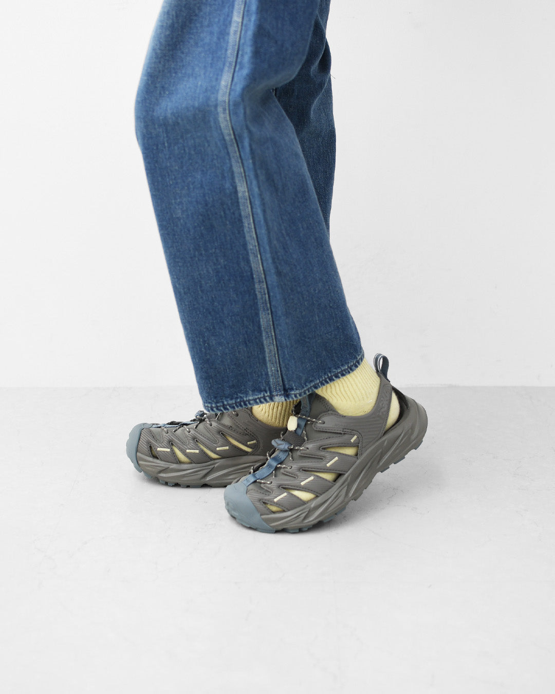 HOKA ONE ONE [ホカオネオネ] U HOPARA GVLS [1123112-gvls] ホパラ(ユニセックス)・サンダル・スポーツサンダル・マウンテンサンダル・アウトドア・軽量・MEN'S / LADY'S [2026SS]