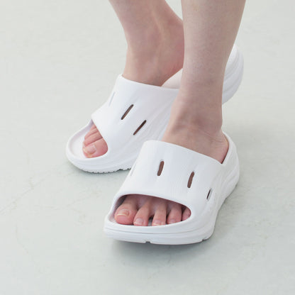 HOKA ONE ONE [ホカオネオネ] U ORA RECOVERY SLIDE 3 [1135061]  オラ リカバリー スライド 3 [2025AW]