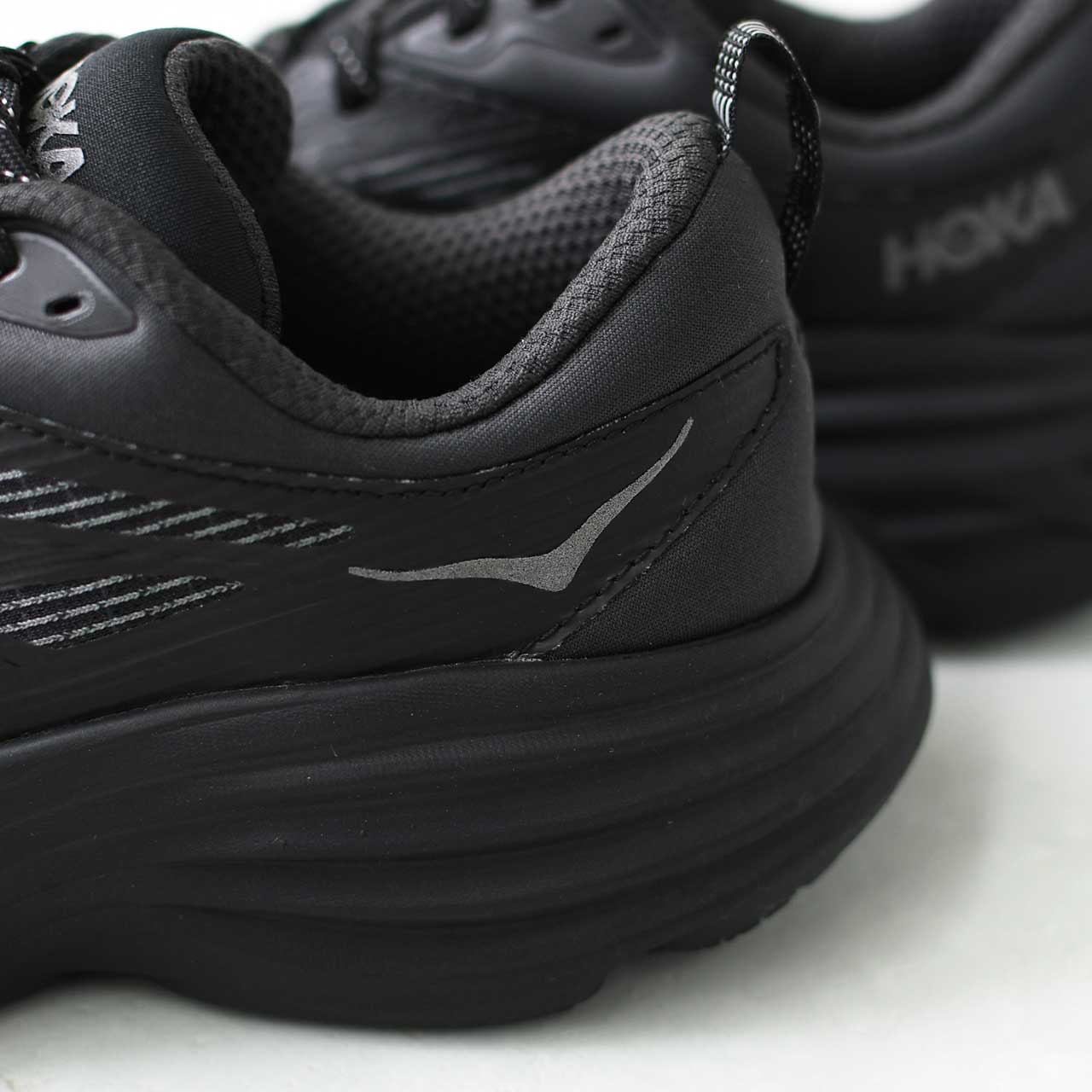 HOKA ONE ONE [ホカオネオネ] U BONDI 8 TS CAGED [1155391] ボンダイ 8 TS ケージド [2025AW]