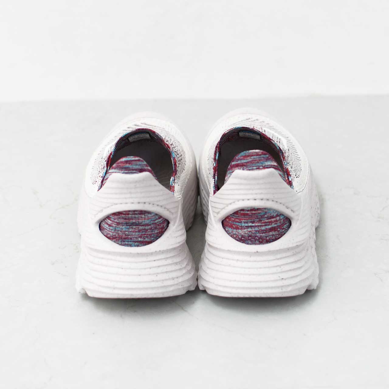 HOKA ONE ONE [ホカオネオネ] U VIBRANT BLOOM RESTORE TC [1162810] ビブラントブルーム リストア TC [2025SS]