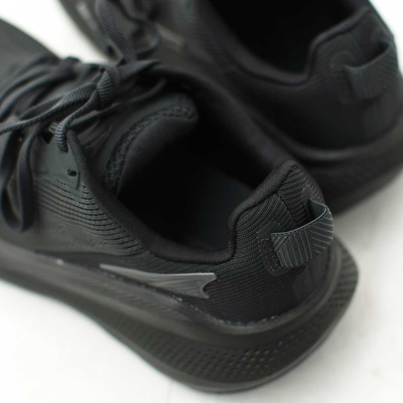 ALTRA [アルトラ] FWD VIA W [AL0A85PW] フォワード ヴィア [2025SS]