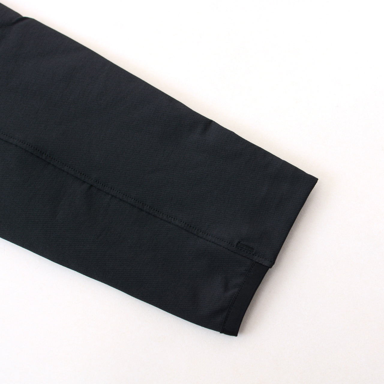 ARC'TERYX [アークテリクス正規代理店] Gamma Hoody Women's [X000010561] ガンマ フーディ ウィメンズ・フードジャケット・ソフトシェル・ナイロンジャケット・ハイキング・トレッキング・耐候性・伸縮性・保温・LADY'S [2025AW]