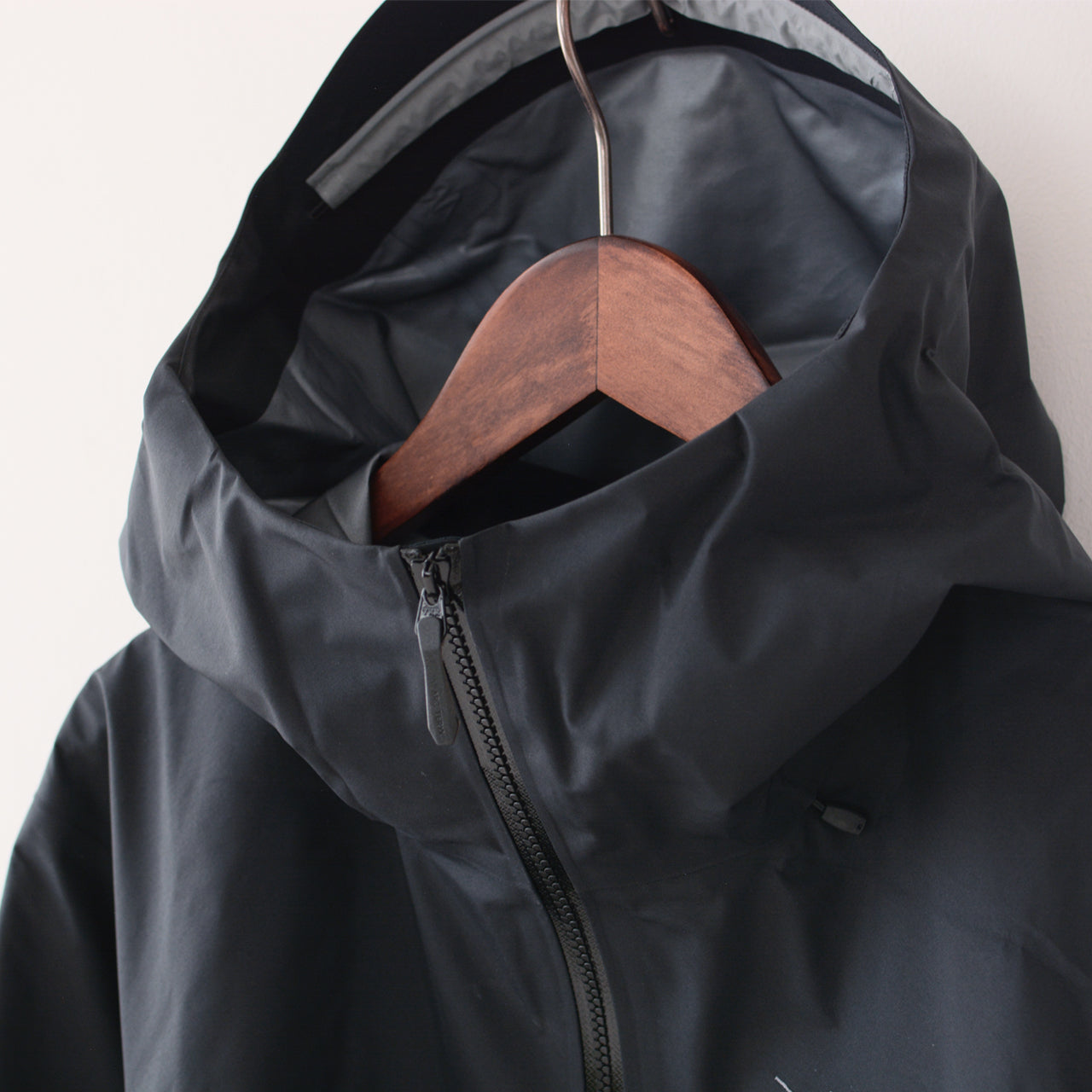 ARC'TERYX [アークテリクス正規代理店] Beta SL Jacket Women's / Black [X0000009680] ベータ SL ジャケット ウィメンズ [2024AW]