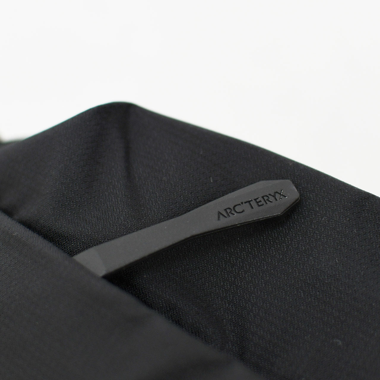 ARC'TERYX [アークテリクス正規代理店] Heliad Crossbody [X000010359] ヒリアド クロスボディバック [2026SS]