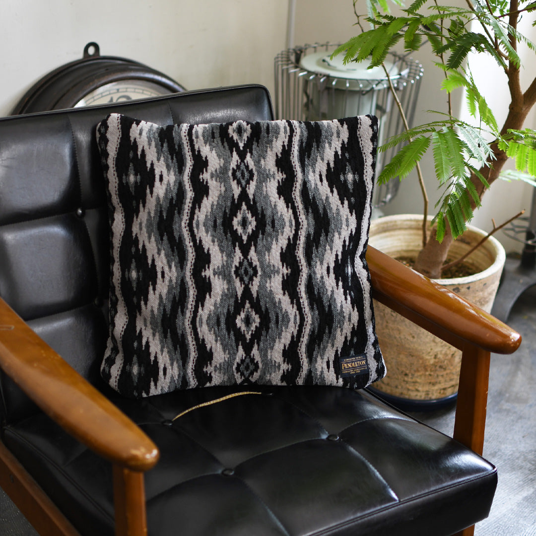 PENDLETON [ペンドルトン] New Cushion Cover [19802597] NEW クッションカバー・カバー・ラグマット・ペンドルトンパターン・玄関マット・スモール・小さめサイズ・インテリア・ラグ・MEN'S / LADY'S [2026AW]