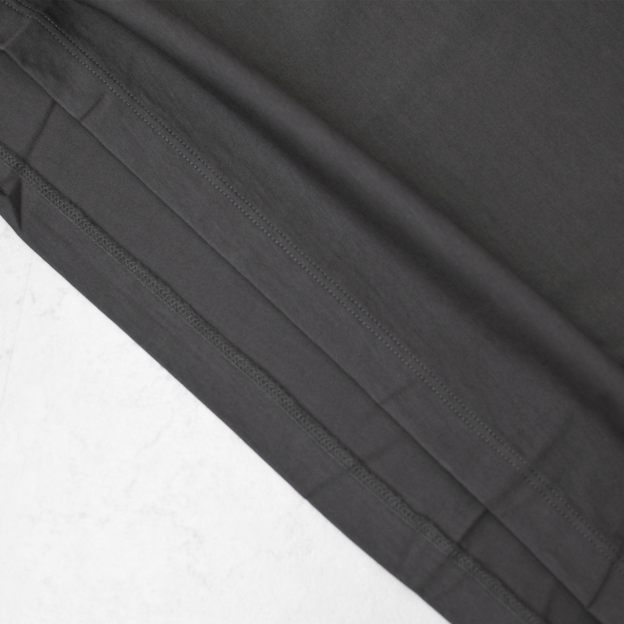 Handvaerk [ハンドバーク] W 60/2 BOTTLE NECK 3/4 SLEEVE T-SHIRT SOLID [6207] 60/2 ボトルネックTシャツ SOLID [2026SS]